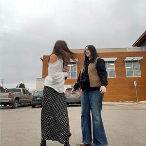 Meet your Posher, Monday